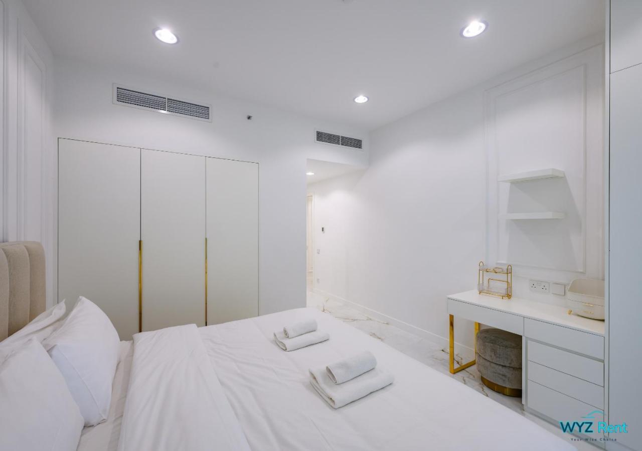 Cozy And Spacious 1br In Opal Tower, Marina View Apartment Dubai